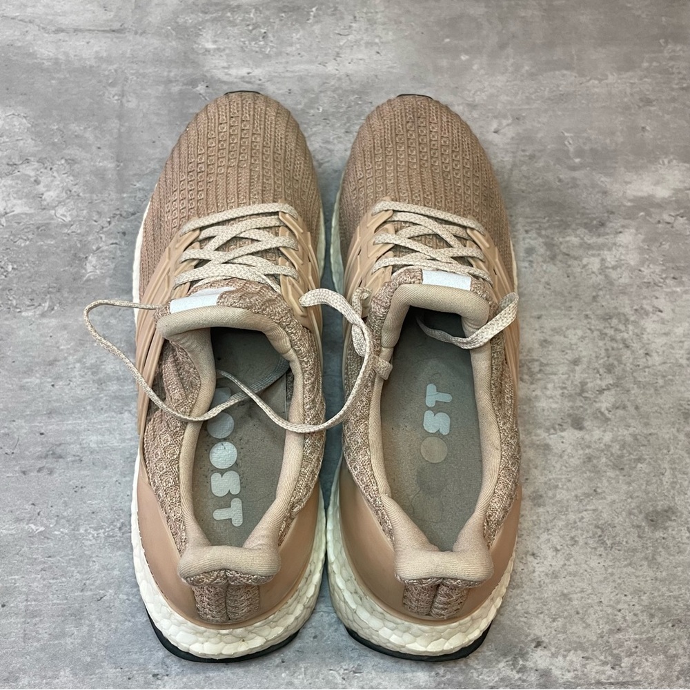 Adidas Ultraboost 4.0 'Ash Pearl' Running Shoes Womens sz 9 - Picture 6 of 8